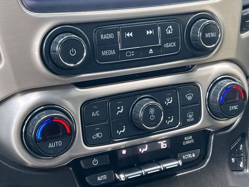 Used 2019 GMC Yukon XL Denali image 22