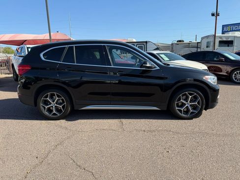 Used 2018 BMW X1 xDrive28i AWD/4WD image 4