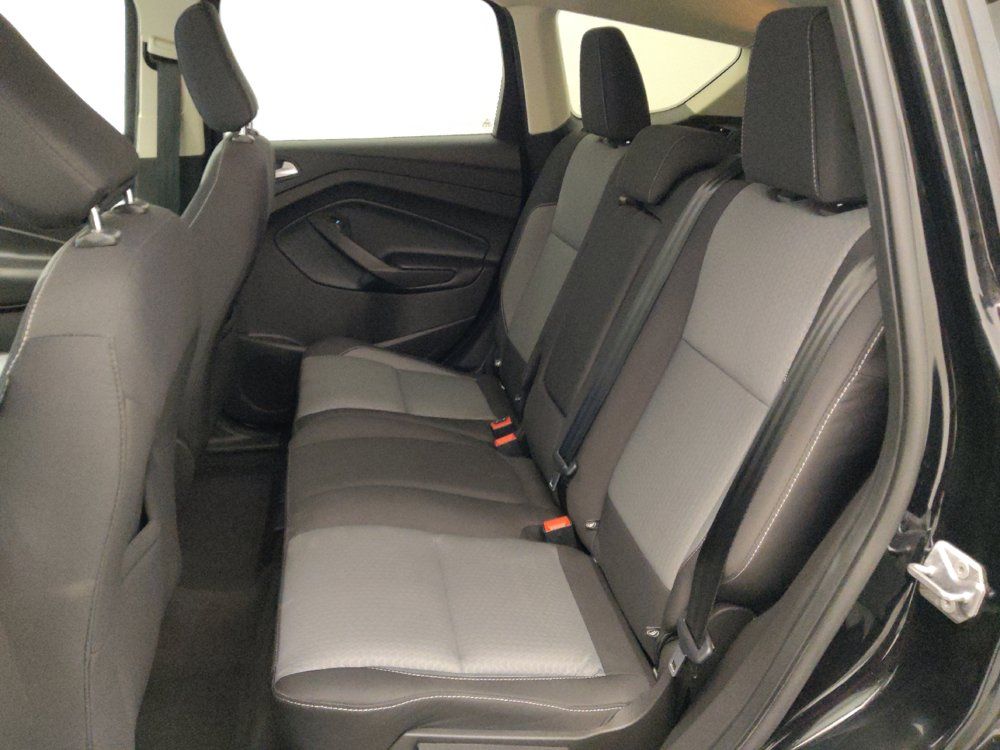Used 2018 Ford Escape SE w/ Ford Safe & Smart Package AWD/4WD image 18