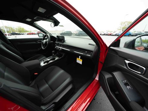 New 2026 Honda Civic Sport image 25