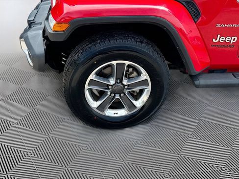 Used 2022 Jeep Wrangler Unlimited Sahara w/ Cold Weather Group AWD/4WD image 35