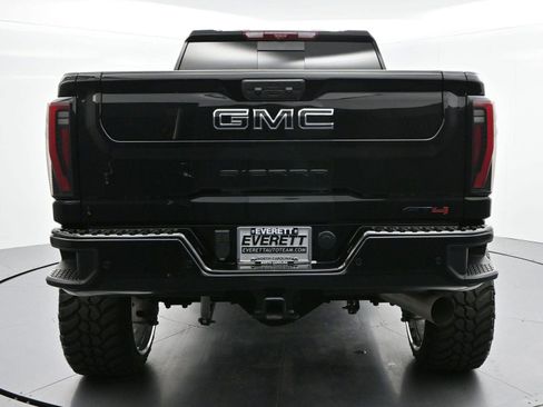 Used 2025 GMC Sierra 2500 AT4 w/ AT4 Premium Plus Package AWD/4WD image 6