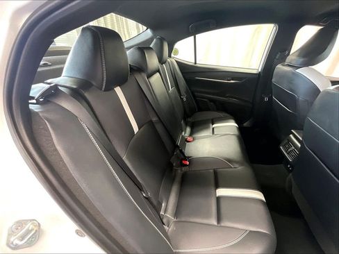 Certified 2025 Toyota Camry SE FWD image 16
