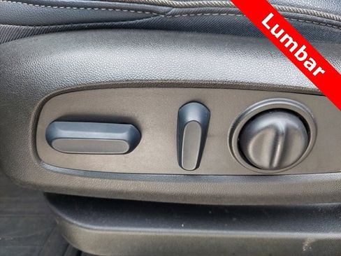 Used 2023 Chevrolet Bolt EUV LT w/ Convenience Package image 21