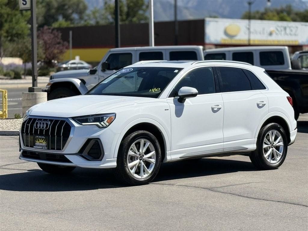 Used 2025 Audi Q3 2.0T Premium AWD/4WD image 3