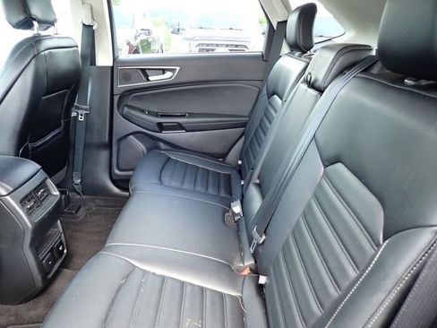 Used 2019 Ford Edge SEL w/ Equipment Group 201A AWD/4WD image 12