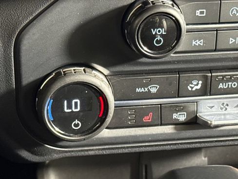 Used 2023 Ford Bronco Badlands w/ Sasquatch Package AWD/4WD image 34