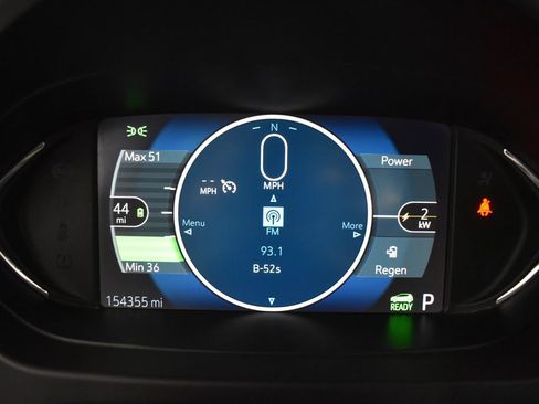 Used 2017 Chevrolet Bolt Premier w/ Driver Confidence II Package FWD image 35