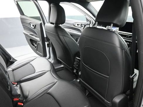 New 2026 Jeep Compass Latitude AWD/4WD image 21