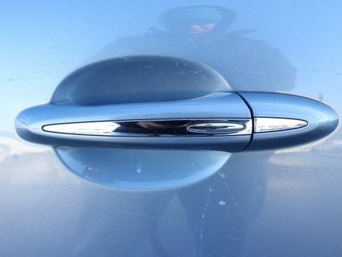 Used 2013 Jaguar XJ AWD image 9