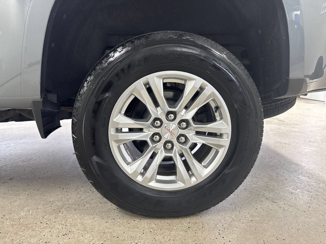 Used 2019 GMC Canyon SLE w/ SLE Convenience Package AWD/4WD image 12