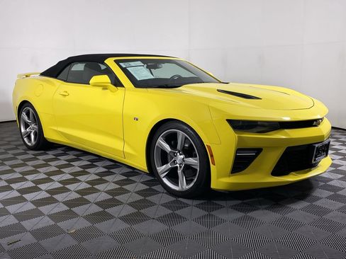 Certified 2018 Chevrolet Camaro SS RWD image 18