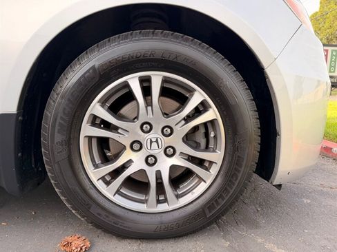 Used 2011 Honda Odyssey EX image 27
