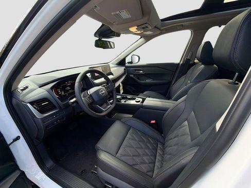 New 2026 Nissan Rogue Platinum image 21