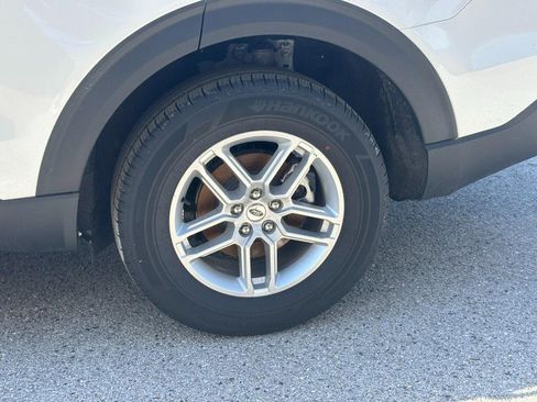 New 2026 Ford Explorer Active AWD/4WD image 11