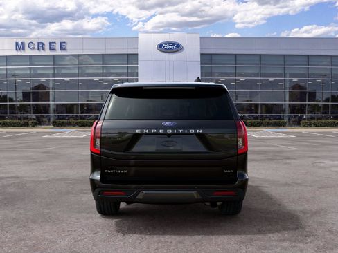 New 2027 Ford Expedition Max Platinum w/ Driver's Package RWD image 7