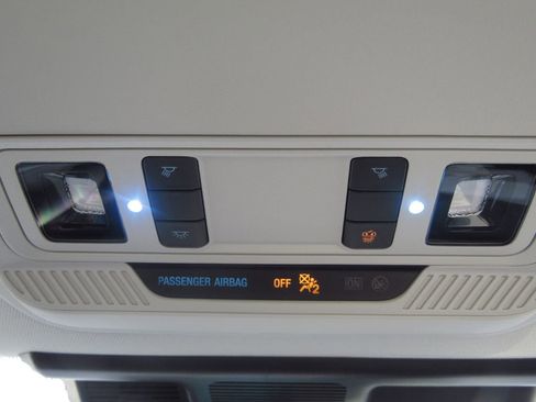 Used 2025 Ford Mustang Mach-E Premium image 33