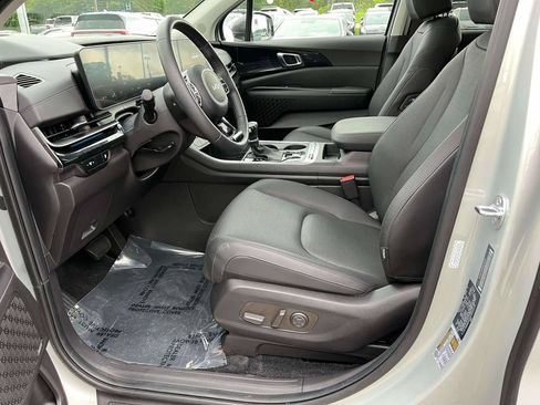 Certified 2026 Kia Carnival SX Prestige FWD image 18