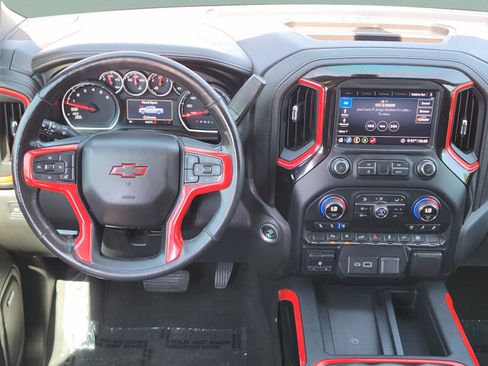 Used 2020 Chevrolet Silverado 1500 LTZ w/ LTZ Texas Edition RWD image 23