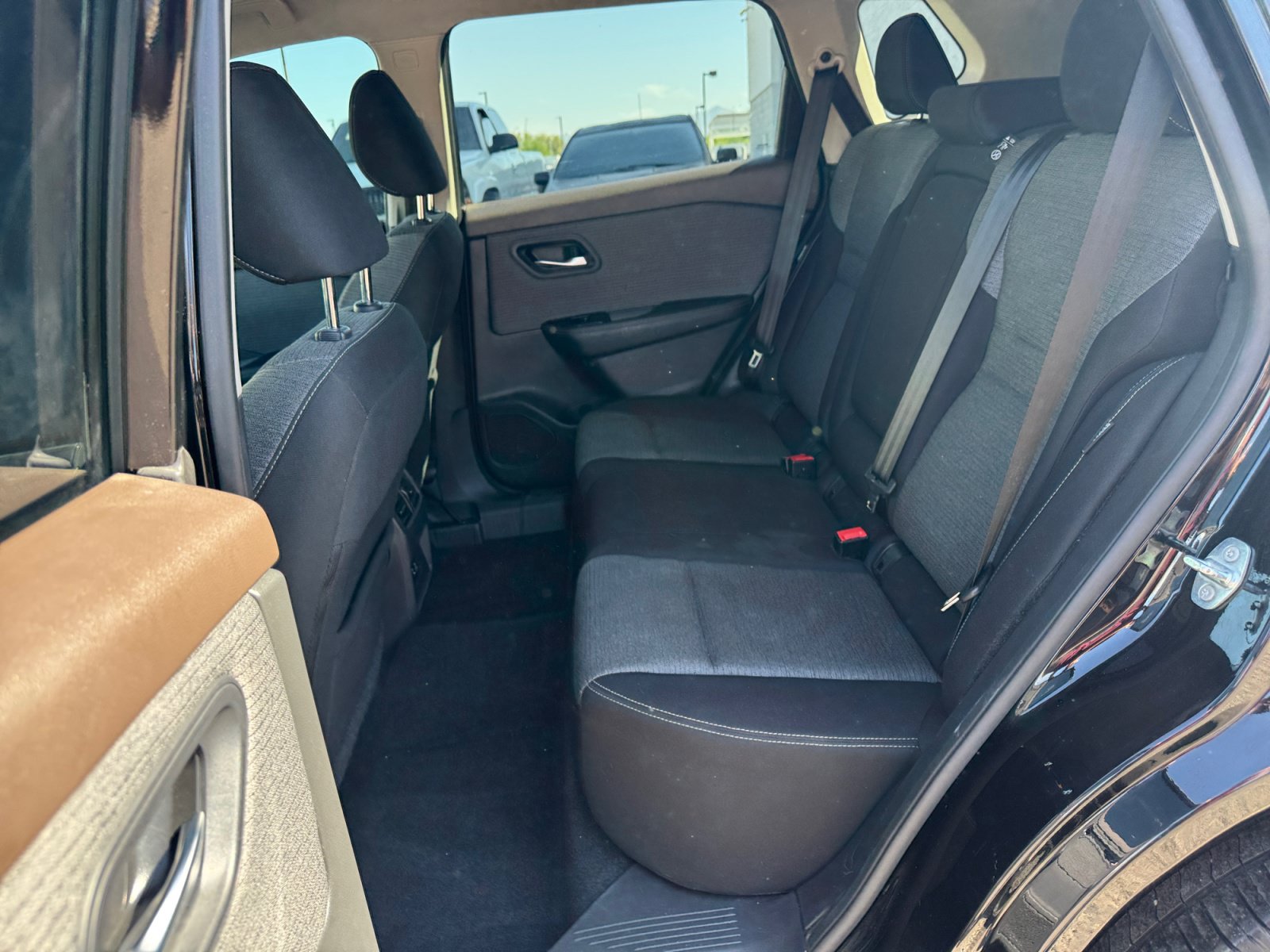 Used 2022 Nissan Rogue SV AWD/4WD image 23