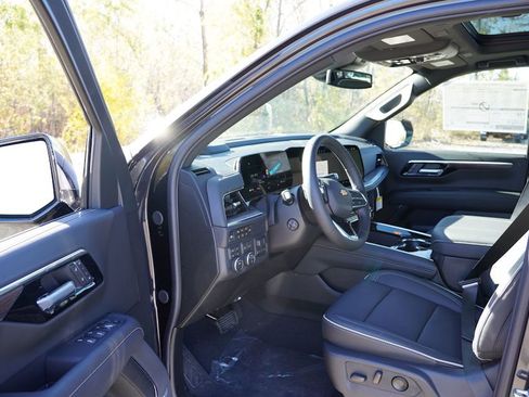 New 2026 Chevrolet Suburban Premier w/ Sun And Tow Package image 11