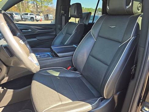 Used 2021 Cadillac Escalade Sport image 14