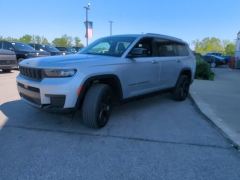 Certified 2021 Jeep Grand Cherokee L Laredo AWD/4WD image 5