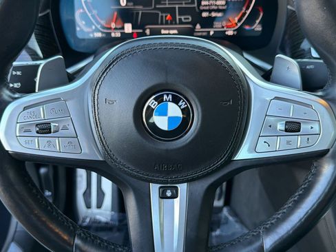 Used 2022 BMW 740i xDrive w/ M Sport Package AWD/4WD image 11