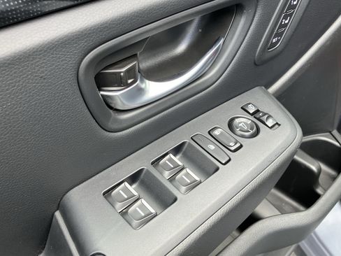 Certified 2025 Honda Pilot Black Edition image 15