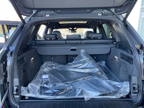 New 2026 BMW X5 M60i image 15