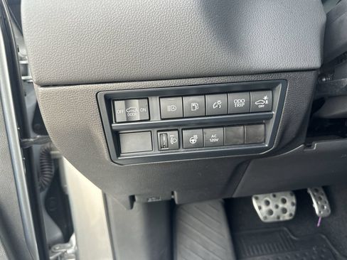 Used 2025 Toyota Sequoia Limited w/ TRD Off-Road Package AWD/4WD image 18