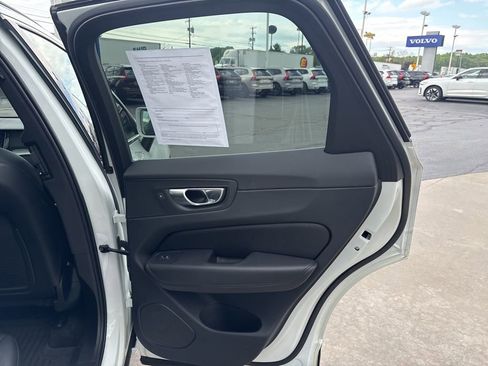 Certified 2023 Volvo XC60 B5 Core w/ Climate Package AWD/4WD image 43