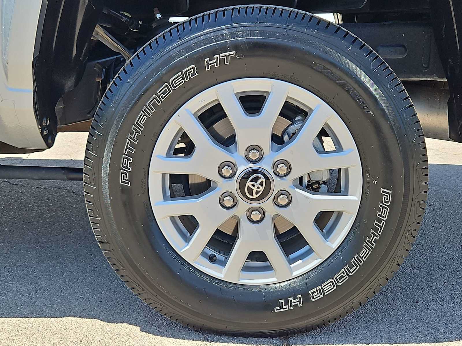 Used 2024 Toyota Tacoma SR5 RWD image 13