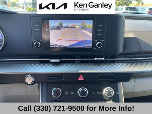 Certified 2024 Kia Carnival LX image 40