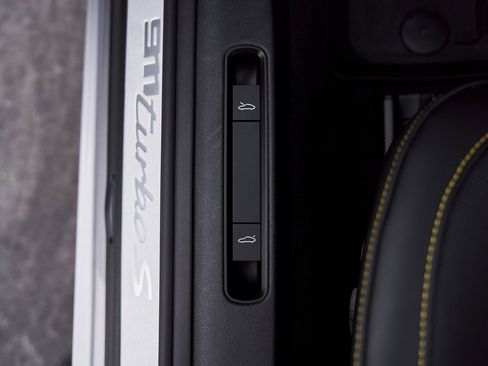 Used 2025 Porsche 911 Turbo S image 35