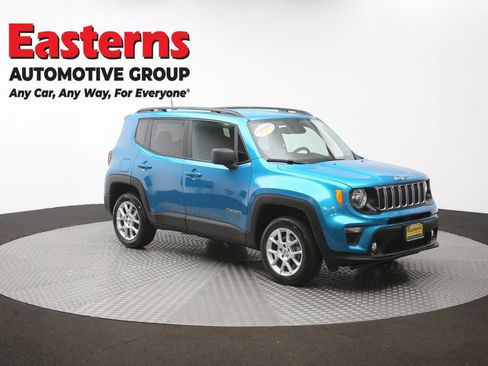Used 2022 Jeep Renegade Latitude w/ Convenience Group AWD/4WD image 49