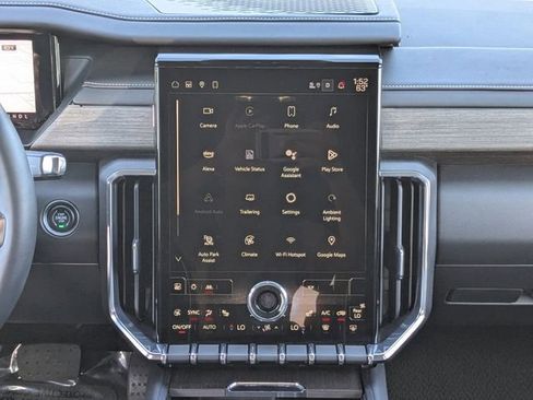 Used 2024 GMC Acadia Denali w/ Super Cruise Package image 20