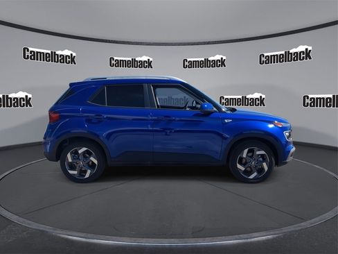 New 2025 Hyundai Venue Limited image 8