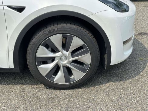 Used 2020 Tesla Model Y Long Range AWD/4WD image 10