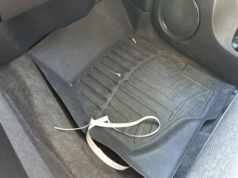 Used 2013 Cadillac Escalade Luxury image 23