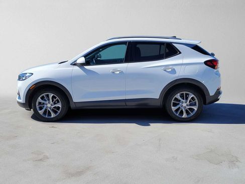 Used 2020 Buick Encore GX Essence w/ Experience Buick Package FWD image 6