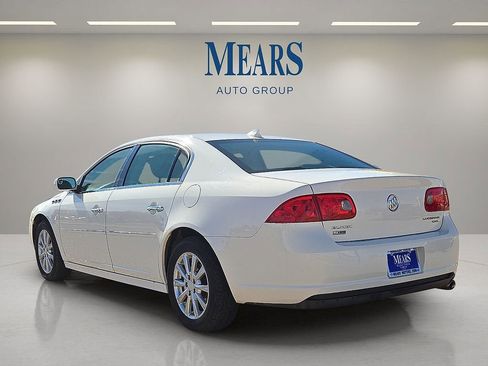 Used 2011 Buick Lucerne CXL image 3