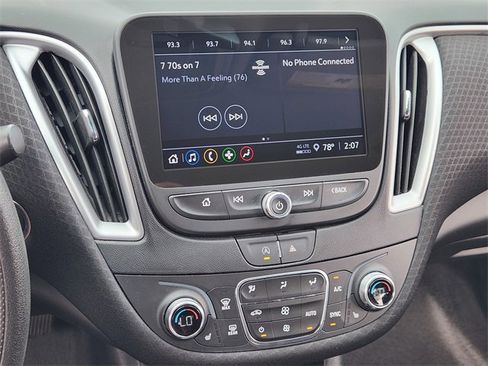 Used 2024 Chevrolet Malibu LT image 16