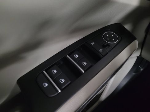 Used 2025 Kia Soul LX image 27