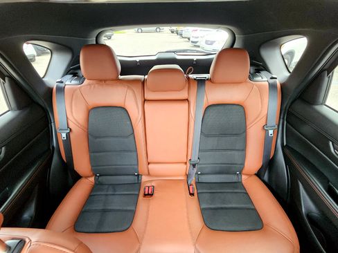 Used 2024 MAZDA CX-5 Carbon Edition image 13