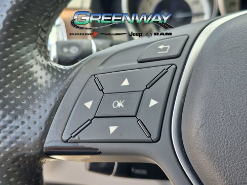 Used 2016 Mercedes-Benz E 350 Sedan image 22