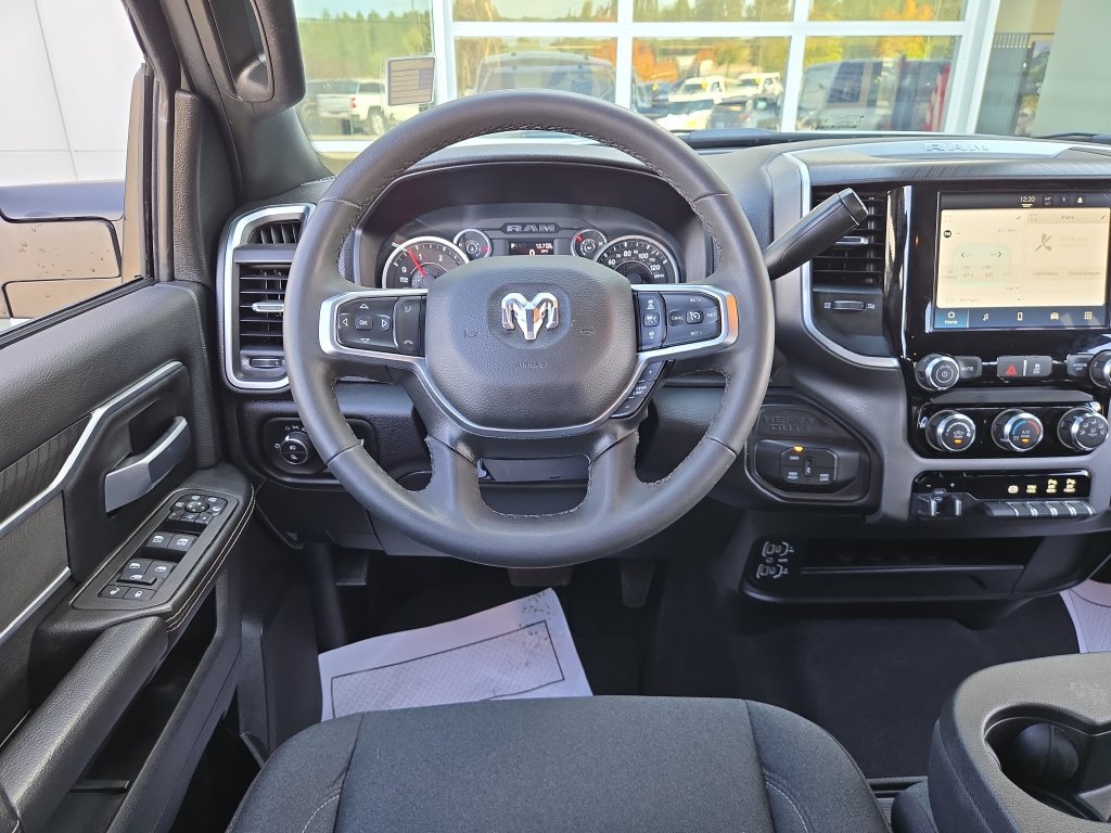 Used 2025 RAM 3500 Big Horn AWD/4WD image 19