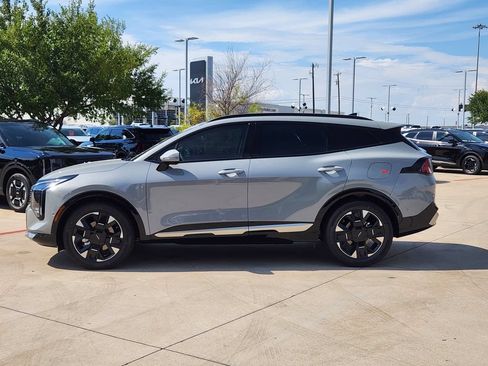 New 2026 Kia Sportage SX FWD image 3