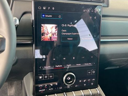 New 2026 GMC Terrain AT4 w/ Convenience Package III AWD/4WD image 10