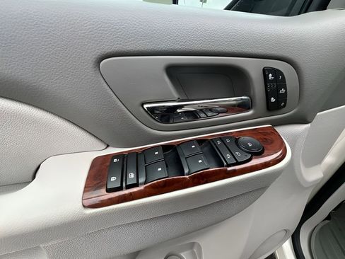 Used 2013 Chevrolet Silverado 1500 LTZ w/ LTZ White Diamond Edition image 20